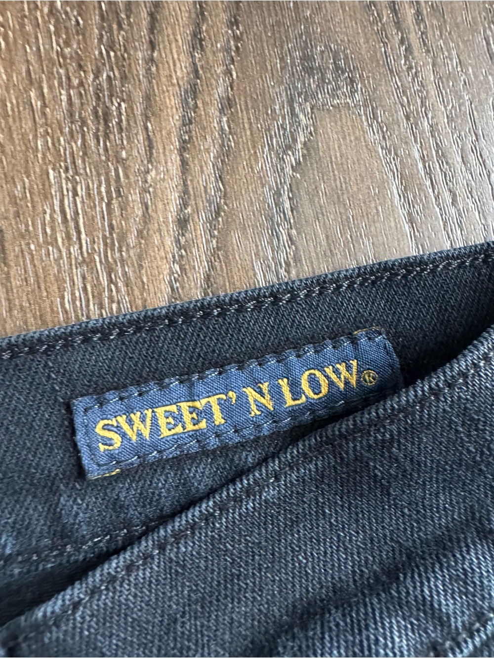 Lucky Brand Black Flare Low Rise Y2K jeans Women’s Size 28 - Picture 5 of 10